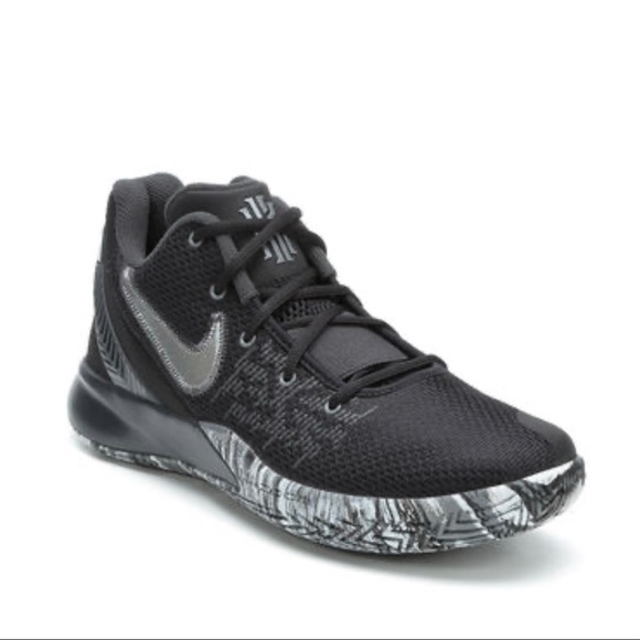 men's nike kyrie flytrap ii basketball shoes